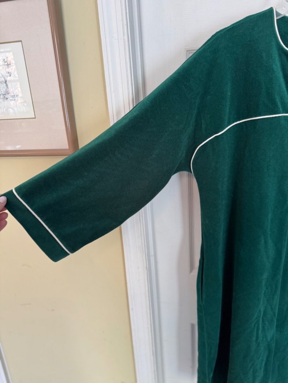 Vintage Vanity Fair Green Velvet Velour House Coat Robe Medium Retro Pocket - Picture 7 of 9
